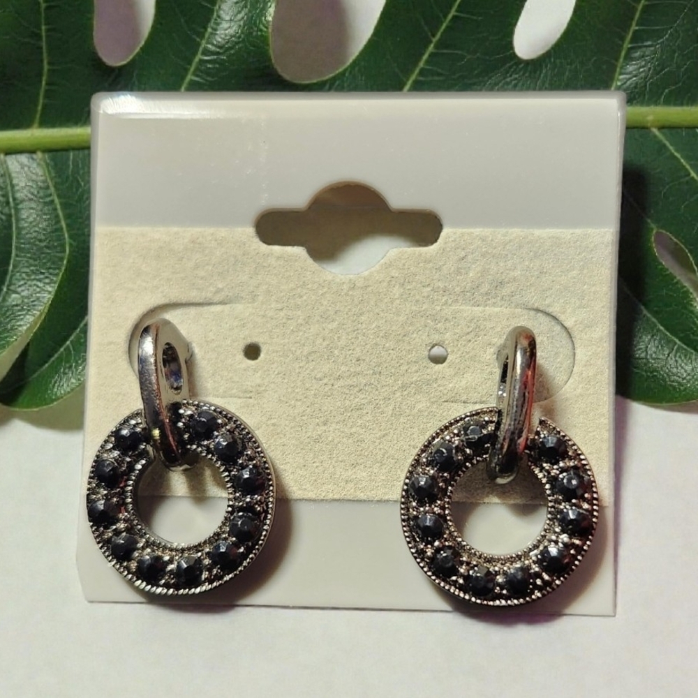 Crown Trifari Gunmetal Black Crystals Rhinestone Earrings - Picture 2 of 4